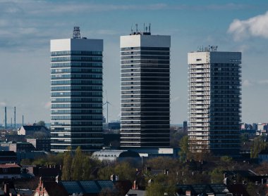 Hamburg manzarası görünümünden bir ofis binası