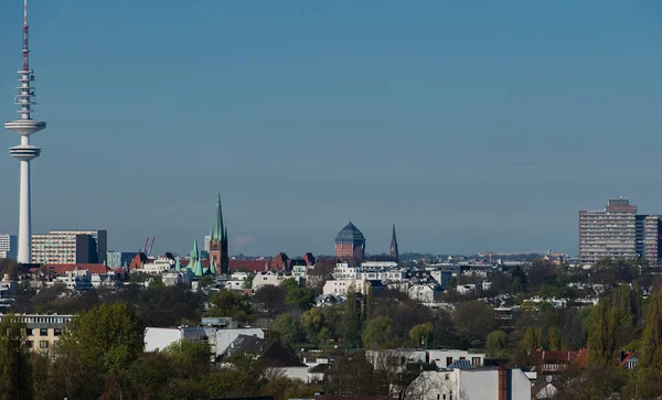 Θέα στον ορίζοντα του Αμβούργο από ένα κτίριο γραφείων — Φωτογραφία Αρχείου