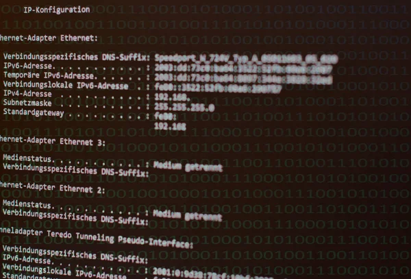 IP адреса Отображение с компьютера на мониторе — стоковое фото