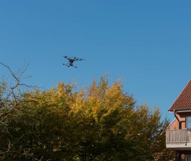 Dron, etkinliklerinizi yasadışı bir şekilde bir yerleşim alanı uçar