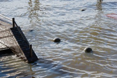 Hamburg 'daki St. Pauli balık pazarında fırtına dalgası