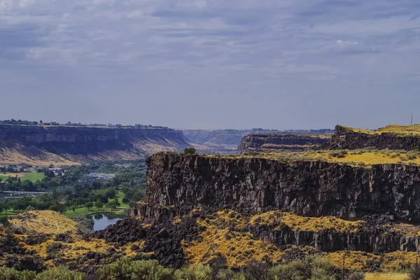 El Gran Cañón y el Río Colorado en un día soleado, Arizona, EE.UU. — Foto de Stock