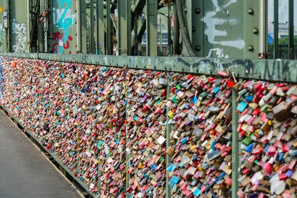Bloqueo Amor Colorido Puente Hohenzollern Colonia — Foto de Stock