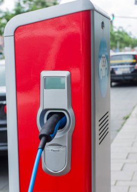 Şarj istasyonu detaylı görünümü'nde elektrikli araçlar için