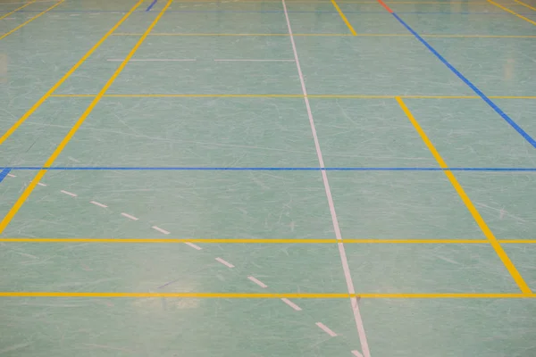 Hallenboden Einer Turnhalle Mit Vielfältigen Linien — Stockfoto