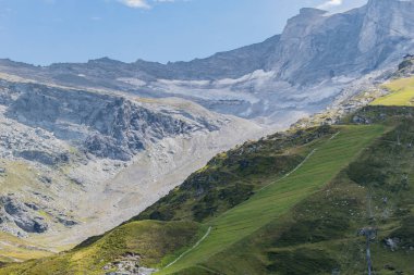 Avusturya 'daki dağlar Zillertal' deki Mayrhofen