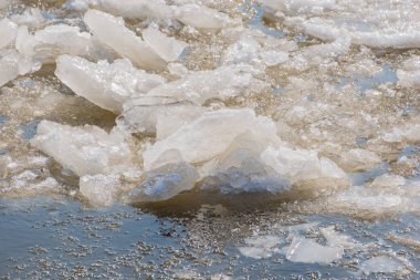 Buzlar Hamburg liman içinde
