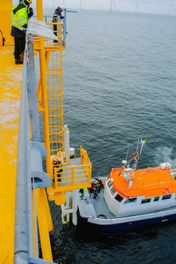 Schleswig Holstein - Kuzey Denizi, Almanya - 06 Ocak 2018: Rüzgar enerji şirketi repower bir rüzgar çiftliği in Schleswig Holstein - Kuzey Denizi, Natascha Kaukorat tarafından inşa ediyor