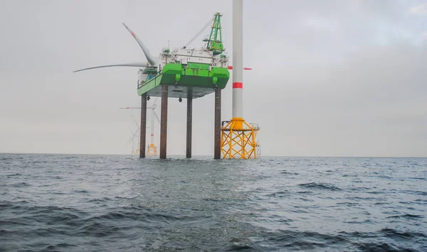 Parque Eólico Offshore Construcción Energía — Foto de Stock