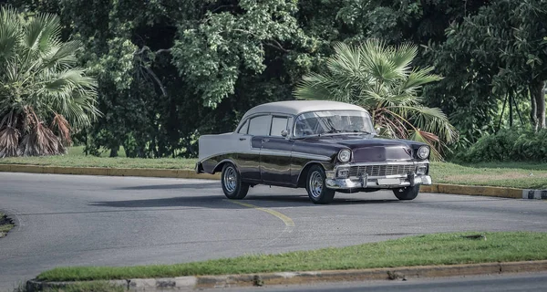 Havana Küba Sokakta Hdr Fotoğraf Amerikan Klasik Otomobil — Stok fotoğraf