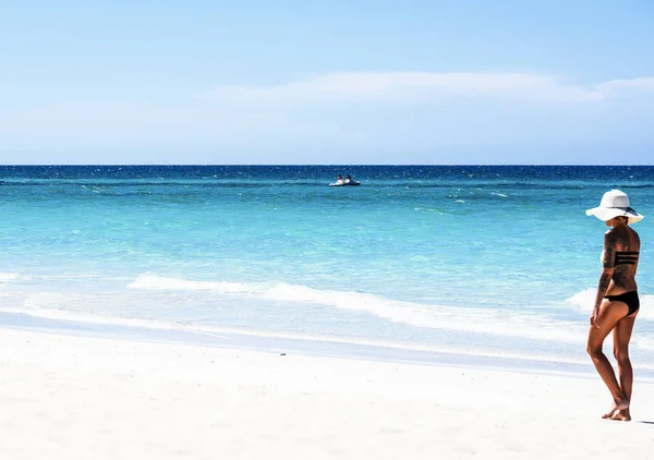 Arena Blanca Agua Turquesa Playa Caribeña Cuba Varadero —  Fotos de Stock