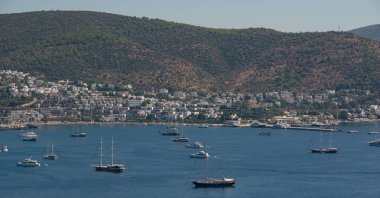 Türkiye 'nin Bodrum limanında tekne ve yatlar