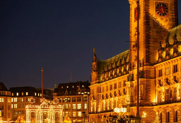 Szczegóły Zdjęcie Bożonarodzeniowego Targu Hamburg Town Hall Market — Zdjęcie stockowe