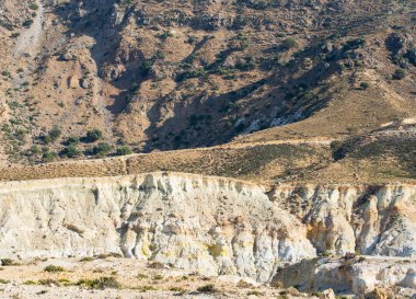 Nisyros Yunanistan 'ın Lakki vadisinde Stefanos volkanik krateri