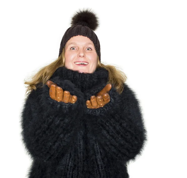 Modell Bär Angora Tröja Mot Vit Bakgrund Som Komponerande Material — Stockfoto