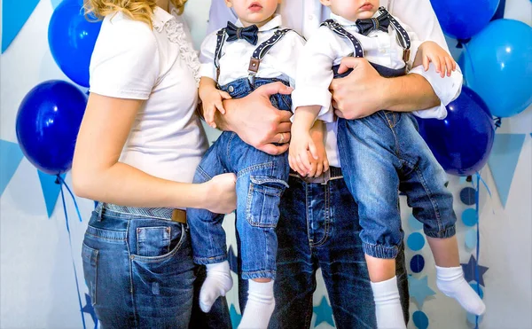 Jumeaux Body Blanc Pour Leur Premier Anniversaire Décor Automne — Photo