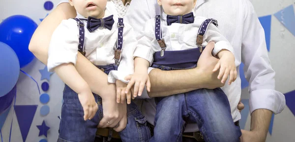 Irmãos Gêmeos Bodysuit Branco Seu Primeiro Aniversário Decoração Outono — Fotografia de Stock