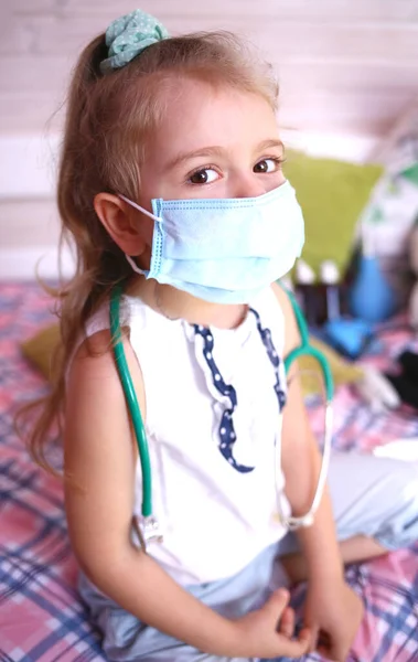 Portrait Caucasian Little Girl Medical Mask Home Her Room Quarantine — Stock Photo, Image