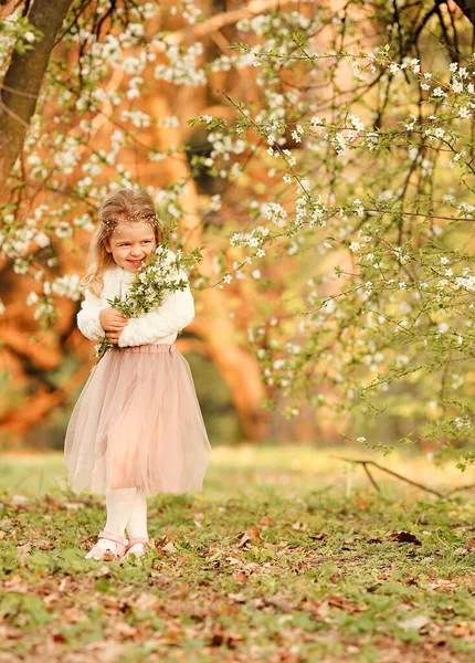 Beautiful Cute Little Girl Laughs Has Fun Flying Nude Skirt — Stock Photo, Image