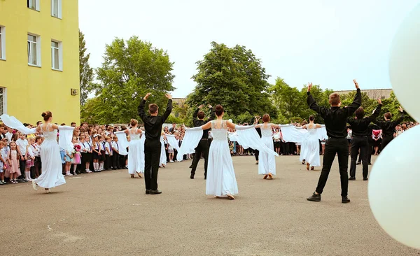 Ucrania Kiev Mayo 2019 Alumni School Waltz Clase Graduación Hermosos — Foto de Stock