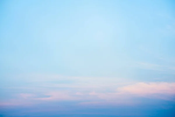Klarer Blauer Himmel Hintergrund Morgen Eines Sonnigen Tages — Stockfoto
