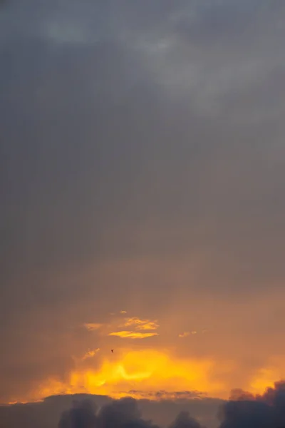 Zonsondergang Lucht Met Blauwe Oranje Rode Dramatische Kleuren — Stockfoto