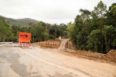 Saptırma yollar Tayland