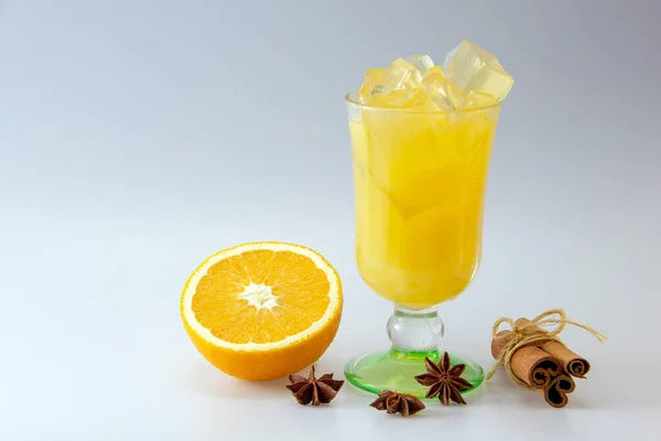 Cocktail Orange Juice Ice Glass Goblet Slice Orange Cinnamon Anise — Stockfoto