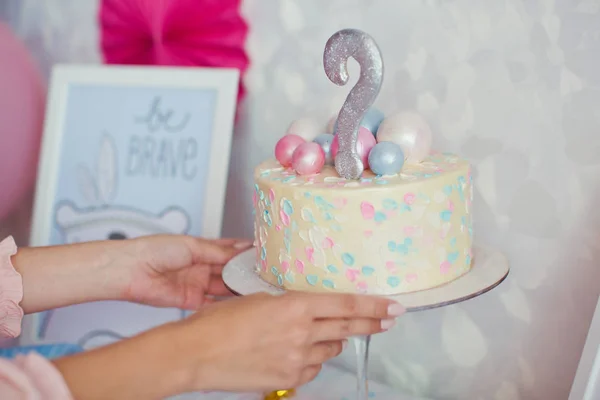 "Chłopiec lub dziewczyna "ciasto i różne smakołyki dla płci ujawnić partii — Zdjęcie stockowe