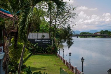 Kawagawa Nehri 'nin tributerinde Mekong Nehri 'nden akar