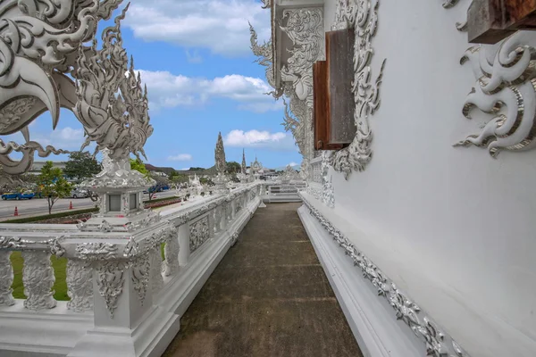 Taibei Chiang Rai White Temple também é conhecido como: Long Kun Temple, Temple of Emmanuel ou White Dragon Temple (Wat Rong Khun ) — Fotografia de Stock