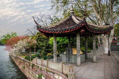Hangzhou West Lake Gölü küçük mezar