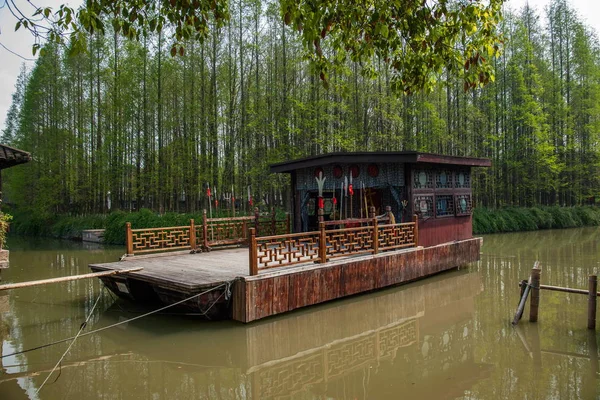 Jiaxing Wuzhen východní brána soutěže bude loď — Stock fotografie