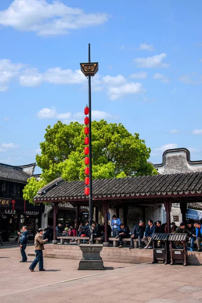 Zhejiang Jiaxing Wuzhen Porta Est Xiuzhen vista Piazza — Foto Stock