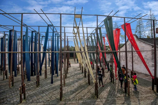 Jiaxing, Zhejiang Wuzhen Xishan povaha rostlinného barviva náměstí — Stock fotografie