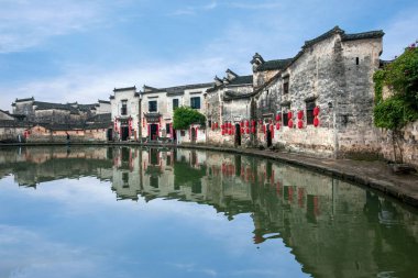 Anhui Yixian Hongcun bataklık üzerinde