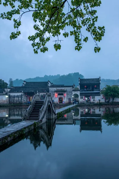 Anhui yixian hongcun der südliche See — Stockfoto