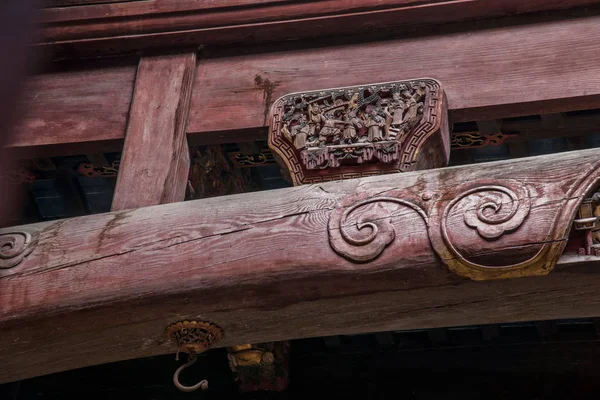 L'arte della scultura in legno della chiesa di Chengchen nella contea di Hongcun, contea di Yixian, provincia di Anhui — Foto Stock