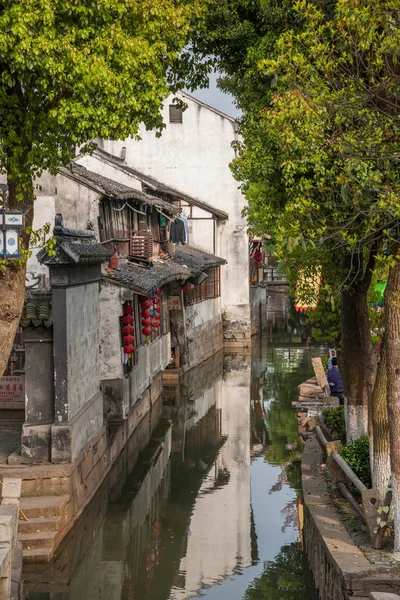 Cidade de Suzhou, a antiga cidade de Lu pontes pessoas — Fotografia de Stock