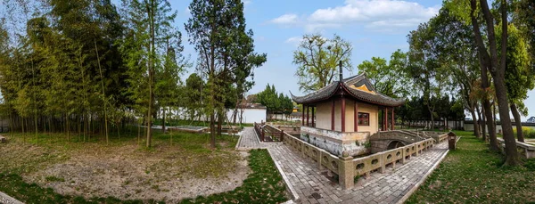 Suzhou luzhi alte Stadt des Paultempels im Land von Herrn lu guimeng qingfeng Pavillon — Stockfoto