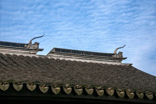 Suzhou Město Luzhi starobylé město z Paul chrám v Ye Sheng Tao Memorial Hall — Stock fotografie