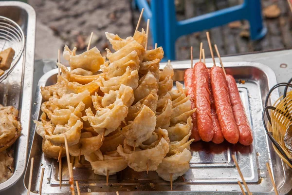 Suzhou City Luzhi stad commerciële kleine straatvoedsel — Stockfoto