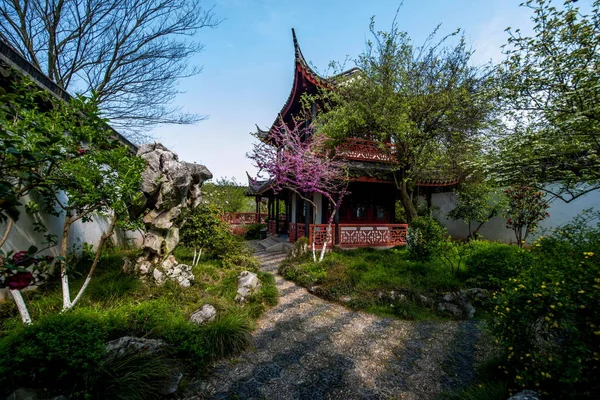 呉江市里町パールの塔庭園 — ストック写真