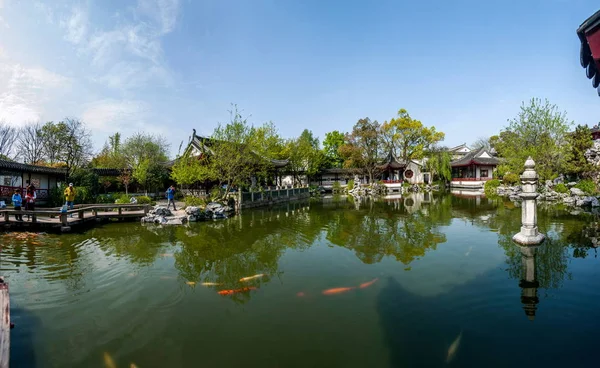 Cidade de Wujiang com a antiga cidade de Pearl Tower Garden Garden pavilhão de fogueiras — Fotografia de Stock