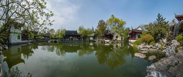 Wujiang City con la antigua ciudad de Pearl Tower Garden Garden pabellón de rocas —  Fotos de Stock