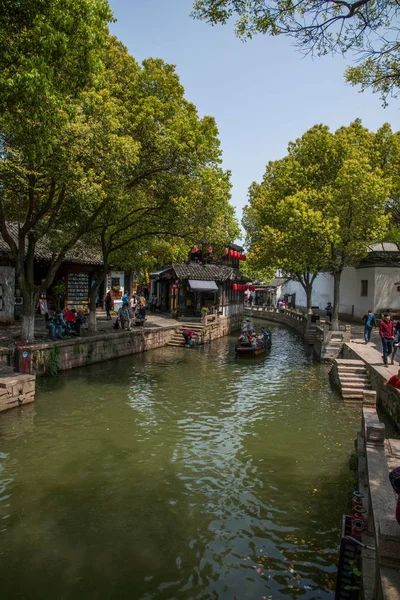 Wujiang şehir küçük köprüler insan antik kenti ile — Stok fotoğraf