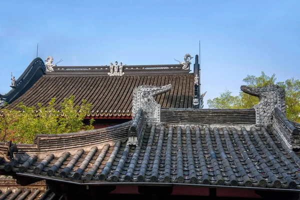 Suzhou Han Shan tempel Pumi toren met uitzicht op het klooster — Stockfoto