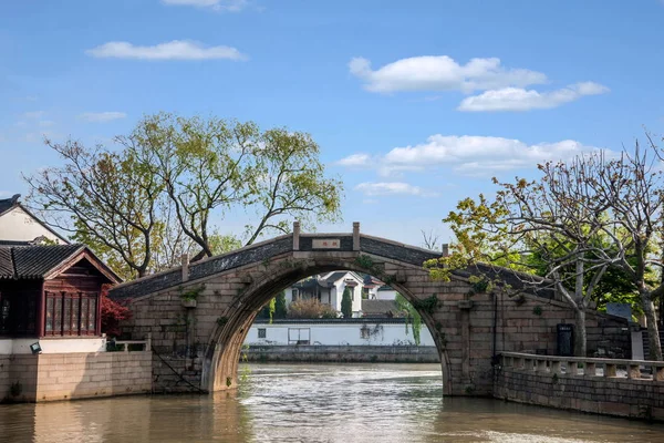 Ponte antiga famosa - Suzhou Fengqiao — Fotografia de Stock