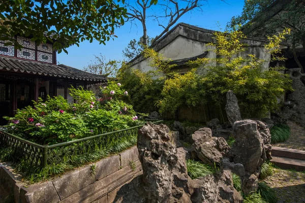 Klassischer Garten in Suzhou — Stockfoto