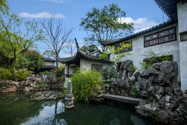 Suzhou klasik Bahçe Bahçe Bahçe waterside kalmak — Stok fotoğraf